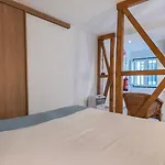 Cozy Studio For Two By Lovelystay
